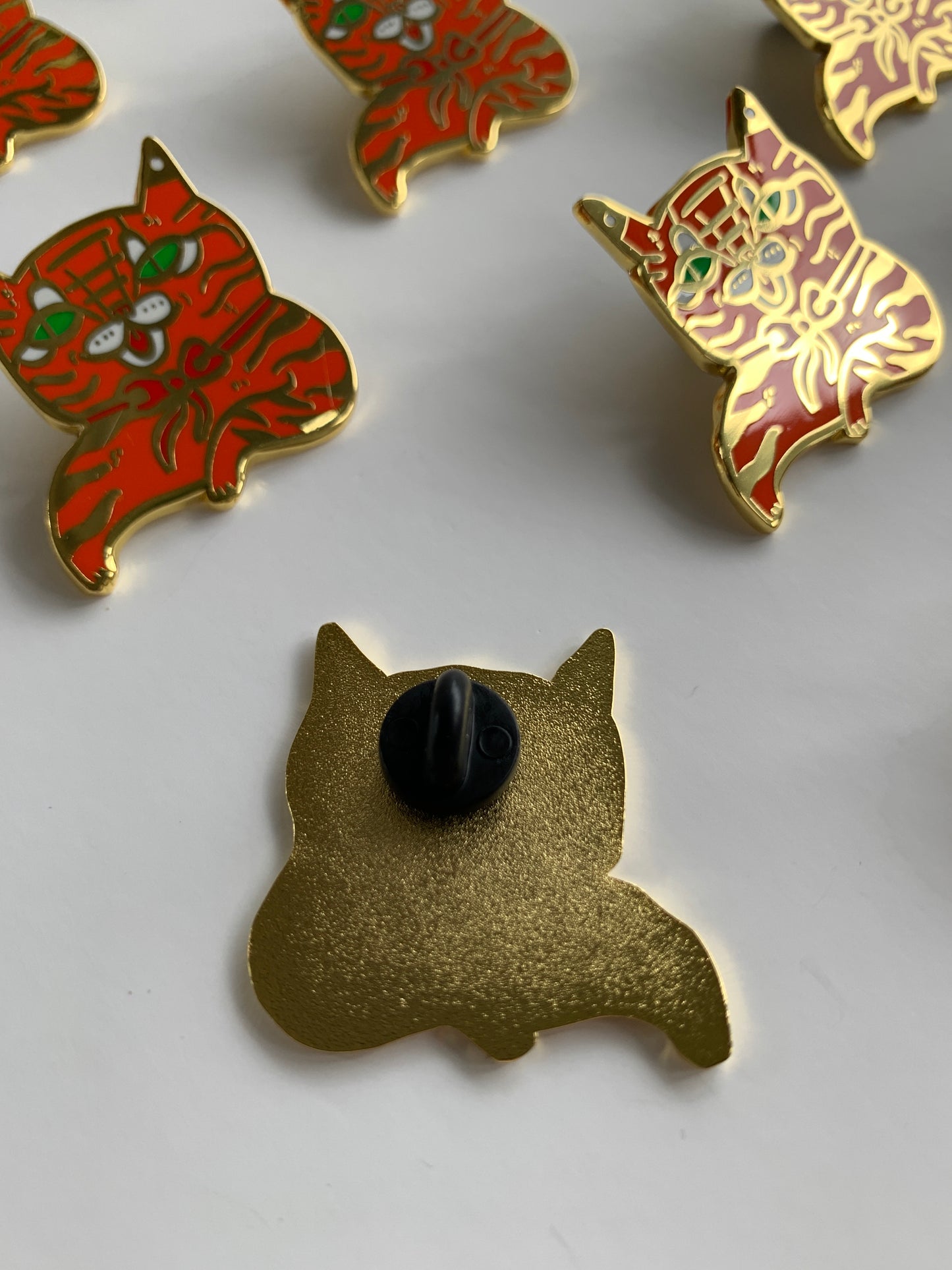 Red Bow Tiger Pin (Black or Gold)