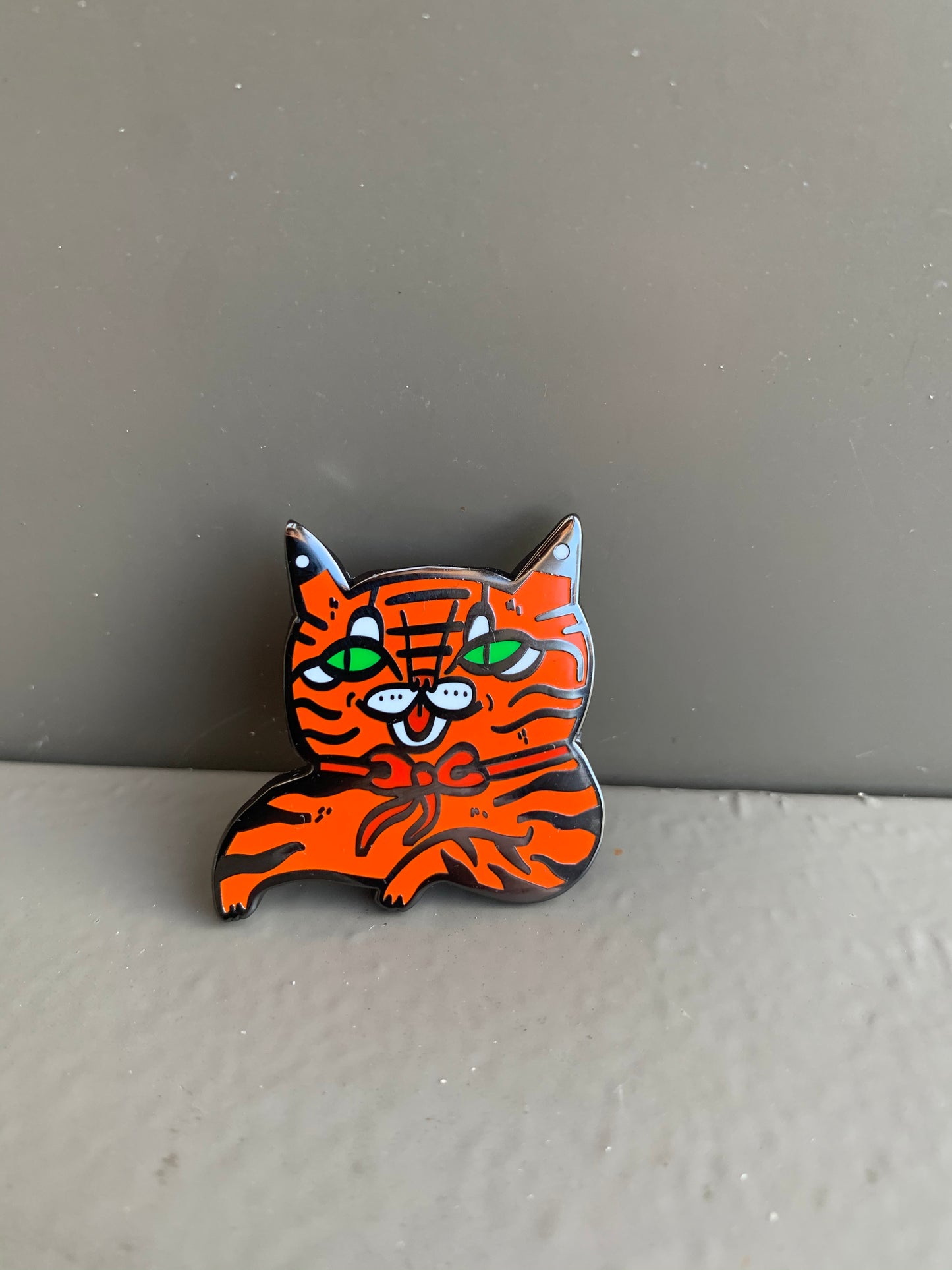 Red Bow Tiger Pin (Black or Gold)