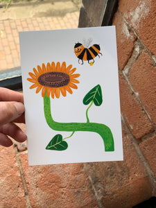Happy pollen bee with sunflower illustration - A6 postcard, Mini art print - Fernandes Makes